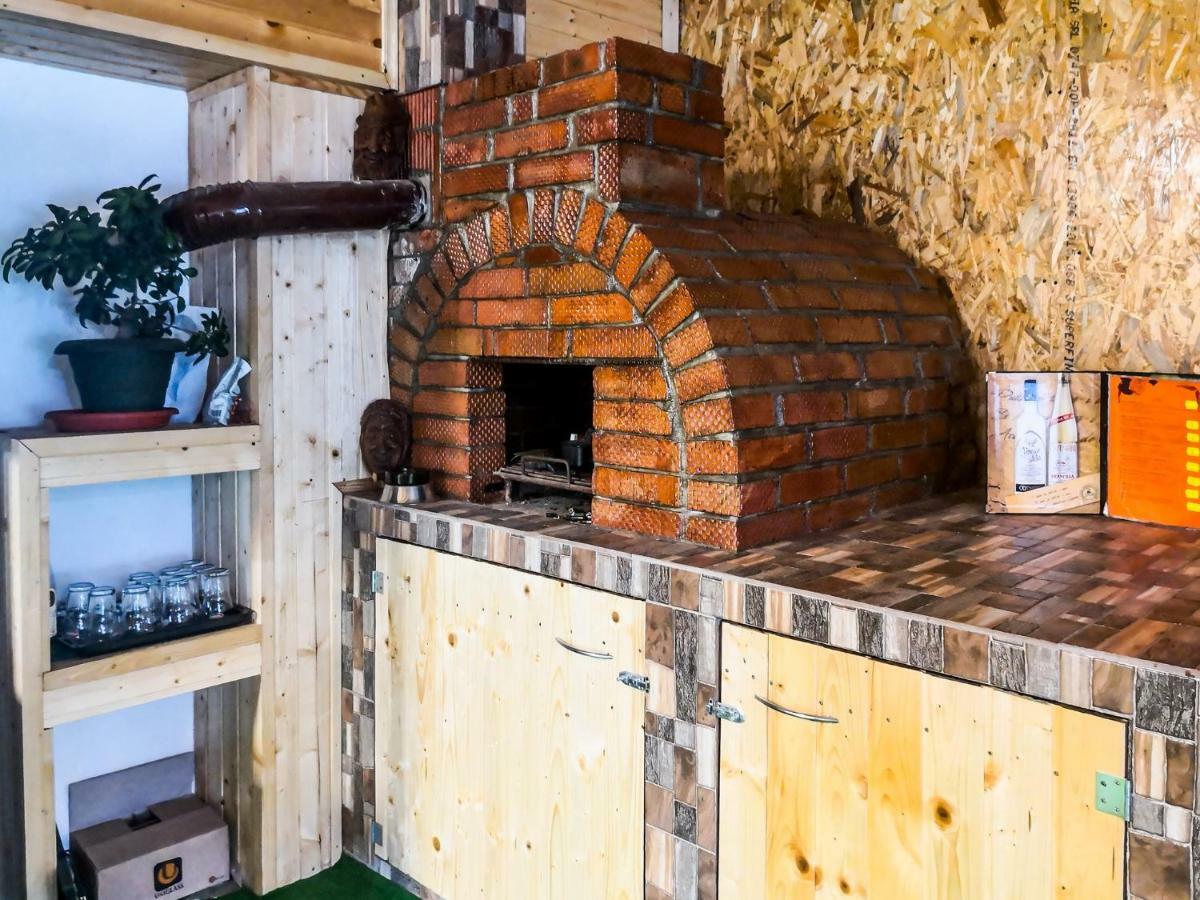 Casa de vacanta Jeny Novaci Străini Exterior foto